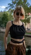 Sırtı Bağcıklı Önden Büzgülü Crop Top